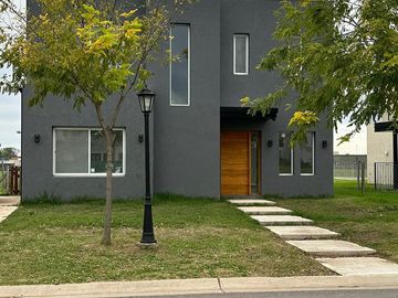 Venta Casa en  SAN PABLO CON UN FONDO VERDE!!!!!!!!