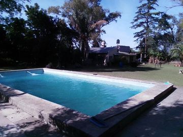 Quinta en venta - 5 Dormitorios 5 Baños - 4.312Mts2 - Villa Rosas