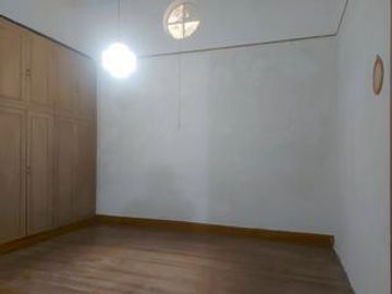 PH en  Boedo: 3 Ambientes con Patio. A refaccionar. ¡Oportunidad!