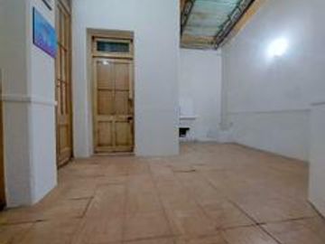 PH en  Boedo: 3 Ambientes con Patio. A refaccionar. ¡Oportunidad!