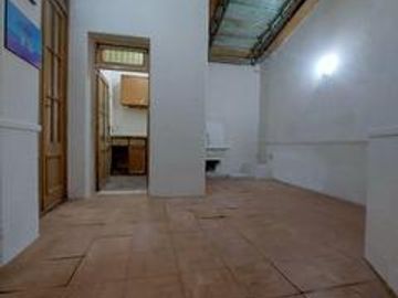 PH en  Boedo: 3 Ambientes con Patio. A refaccionar. ¡Oportunidad!