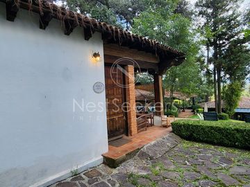 CASA EN VENTA EN AVANDARO, A UNOS PASOS DEL CLUB DE GOLF