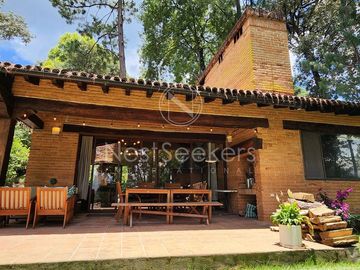 CASA EN VENTA EN AVANDARO, A UNOS PASOS DEL CLUB DE GOLF