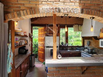 CASA EN VENTA EN AVANDARO, A UNOS PASOS DEL CLUB DE GOLF