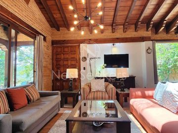 CASA EN VENTA EN AVANDARO, A UNOS PASOS DEL CLUB DE GOLF