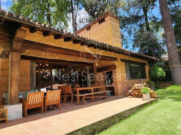 CASA EN VENTA EN AVANDARO, A UNOS PASOS DEL CLUB DE GOLF