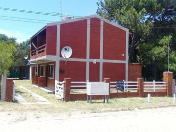 Complejo de Dúplex en venta - 8 Dormitorios 7 Baños - Cocheras - 500Mts2 - Nueva Atlantis