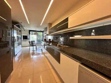 Departamento en  venta, ultimo piso, terraza y pileta propia Chateau Village