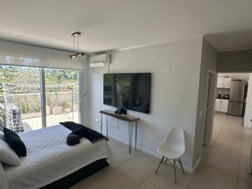 Departamento en Villa Los Remeros. 2 AMB