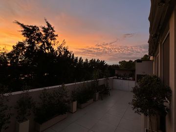 Departamento en Villa Los Remeros. 2 AMB