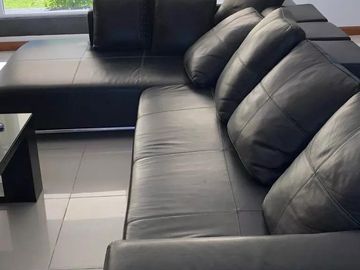 Casa en venta - 4 Dormitorios 5 Baños - Cocheras - 330Mts2 - Escobar