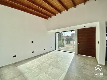 Casa en Barranca Colorada, Villa de Merlo.