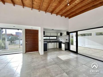 Casa en Barranca Colorada, Villa de Merlo.