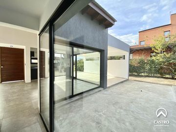 Casa en Barranca Colorada, Villa de Merlo.