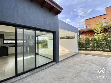 Casa en Barranca Colorada, Villa de Merlo.
