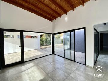 Casa en Barranca Colorada, Villa de Merlo.