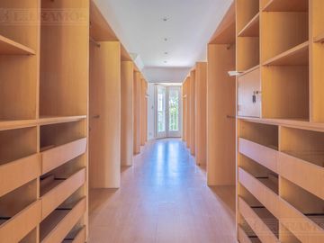 Casa en venta de 5 dormitorios en  La Horqueta