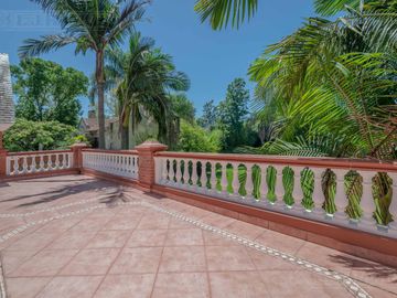 Casa en venta de 5 dormitorios en  La Horqueta