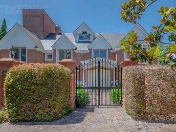 Casa en venta de 5 dormitorios en  La Horqueta