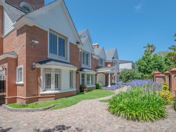 Casa en venta de 5 dormitorios en  La Horqueta