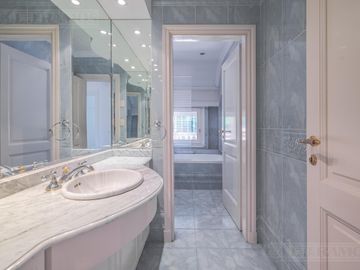 Casa en venta de 5 dormitorios en  La Horqueta