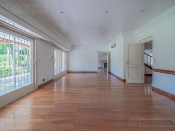 Casa en venta de 5 dormitorios en  La Horqueta