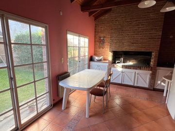 Casa en  Santa Genoveva