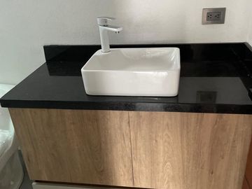 Casa en Venta en Pedregal de Schoenstatt, 3 Recámaras, 2.5 Baños, Estudio, 2 Aut