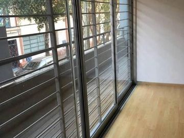 Victoria, departamento de 3 ambientes con cochera y baulera