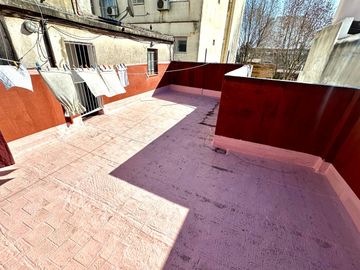 PH 2 AMBIENTES EN BARRACAS VENTA