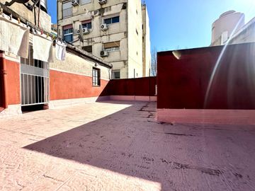 PH 2 AMBIENTES EN BARRACAS VENTA