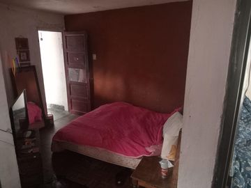 Agrelo 334, Sarandí ¡Casa de 4 ambientes a reciclar en Venta!