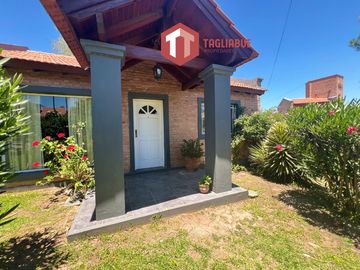 Casa en  Los Estribos