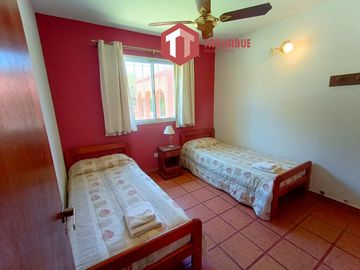 Casa en  Los Estribos