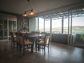 SE VENDE EXCLUSIVA PROPIEDAD EN BARRIO VILLA DEL LAGO