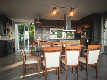SE VENDE EXCLUSIVA PROPIEDAD EN BARRIO VILLA DEL LAGO