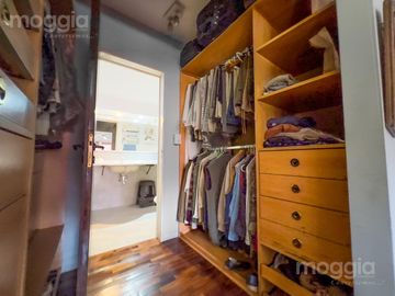 Sobre la mejor calle de Santa Rita, Casa con 4 Dormitorios, Parque, Pileta y Parrilla