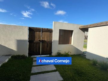 Casa al agua a estrenar  en venta de 4 dormitorios - Barrio Costas - Puertos