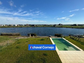 Casa al agua a estrenar  en venta de 4 dormitorios - Barrio Costas - Puertos