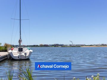 Casa al agua a estrenar  en venta de 4 dormitorios - Barrio Costas - Puertos