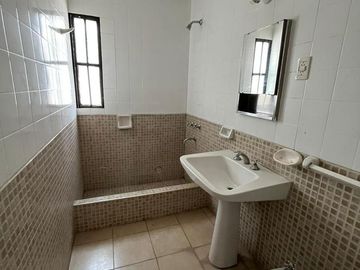 Casa en  Venta, Darwin y pje Marti