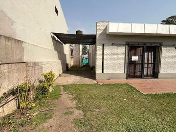 Casa en  Venta, Darwin y pje Marti
