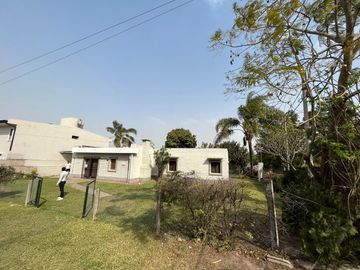 Casa en  Venta, Darwin y pje Marti