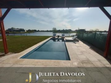 Casa a laguna 5 ambiente en venta en San Sebastian Área 1