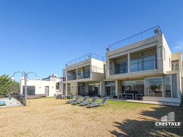 Venta Casa 5 dormitorios Puerto Roldán
