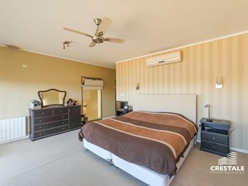Venta Casa 5 dormitorios Puerto Roldán