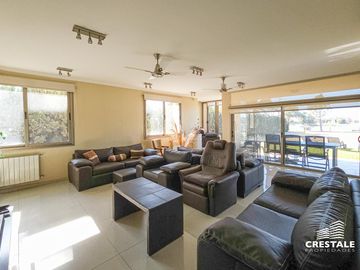 Venta Casa 5 dormitorios Puerto Roldán