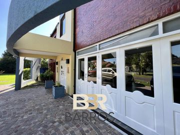 Venta casa Country Banco Provincia