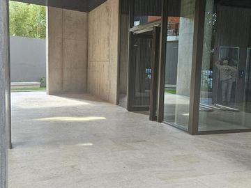 Departamento en  VENTA en La Lucila - 2 ambientes