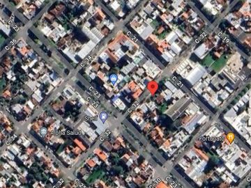 Casa en venta - 4 Dormitorios 3 Baños 1 Cochera - 330Mts2 - Miramar